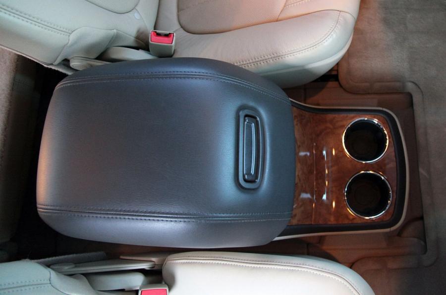  Buick Enclave CXL AWD 2010 года  (фото 11 из 51)